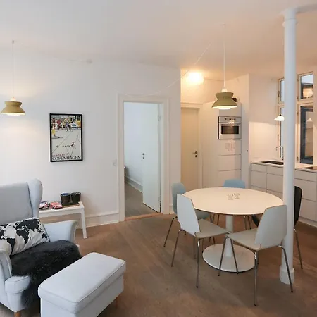 Bright, High-end 2 Bedroom Apt - Prime Location * Kopenhagen